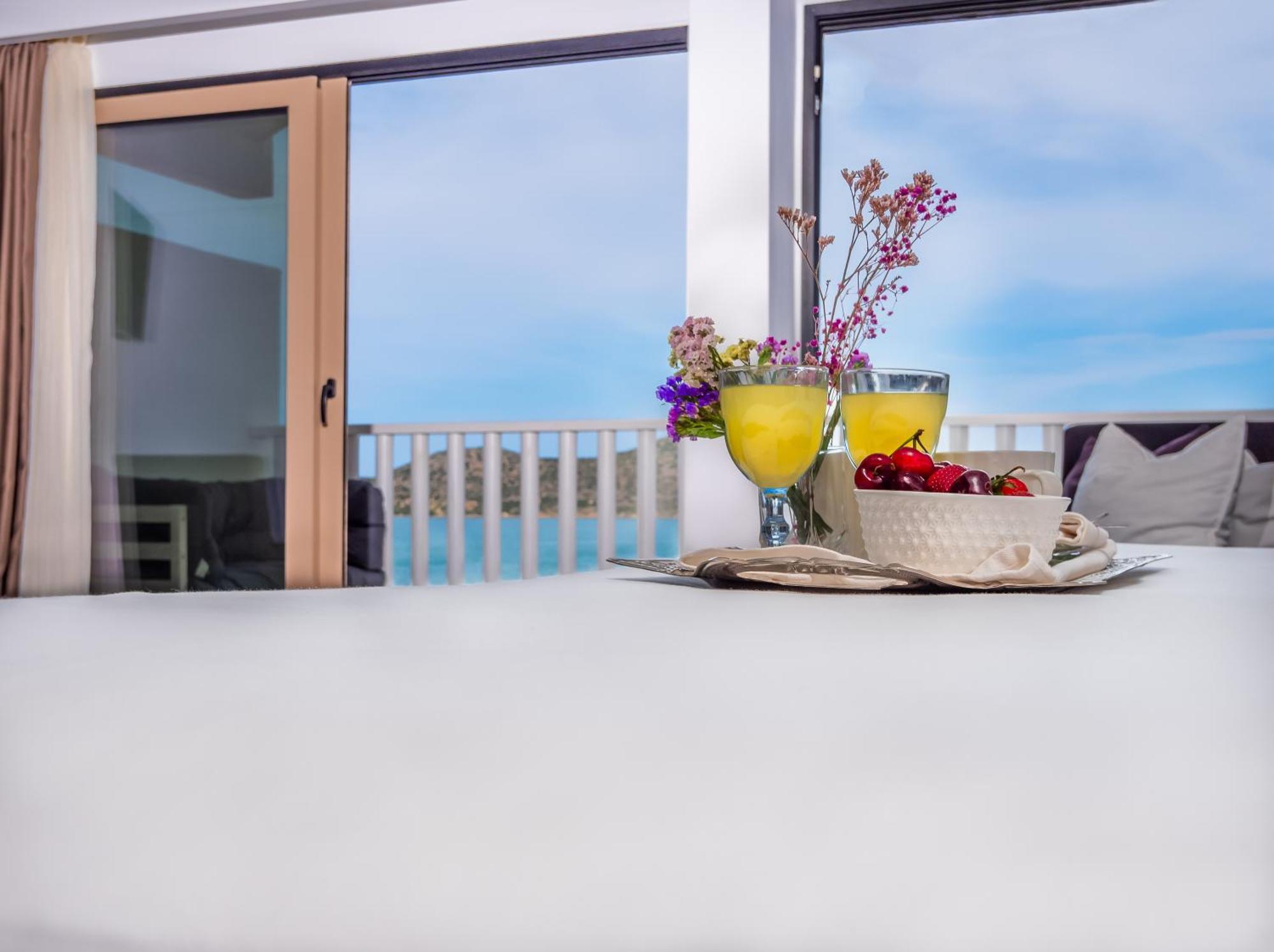 Kalypso Suites Hotel - Adults Only เอลุนดา ภายนอก รูปภาพ